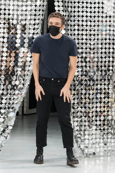 Look 27
